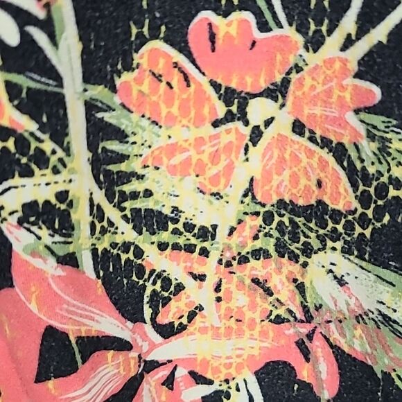 LuLaRoe Coral Lily One Size (2-10) Butter Soft Legging Floral Print Stretch Pant - Picture 8 of 8